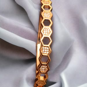Luxury Gold-Plated Honeycomb Bangle | Elegant & Trendy Jewelry