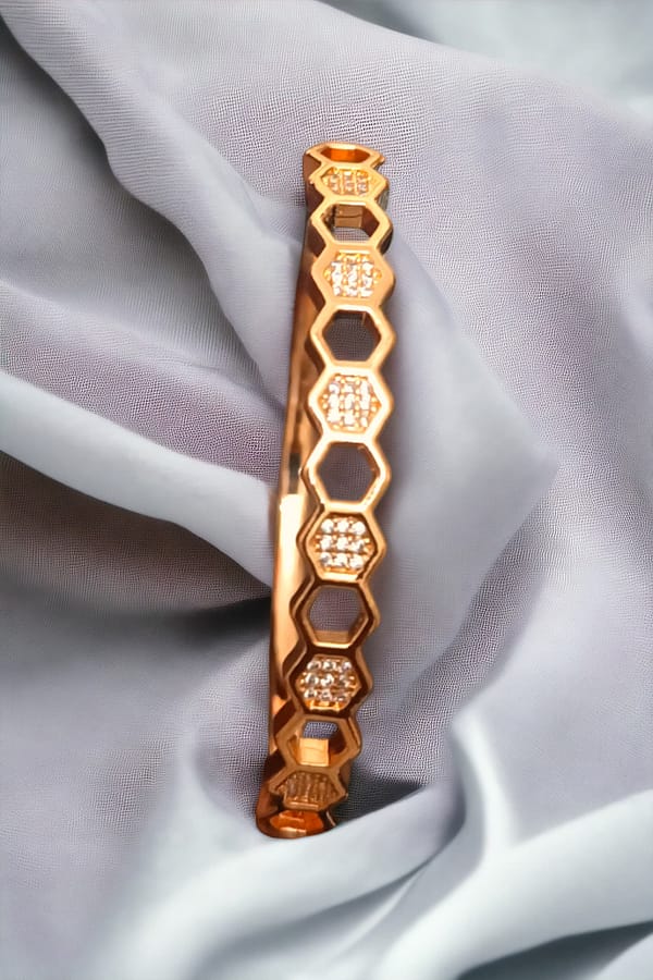 Luxury Gold-Plated Honeycomb Bangle | Elegant & Trendy Jewelry